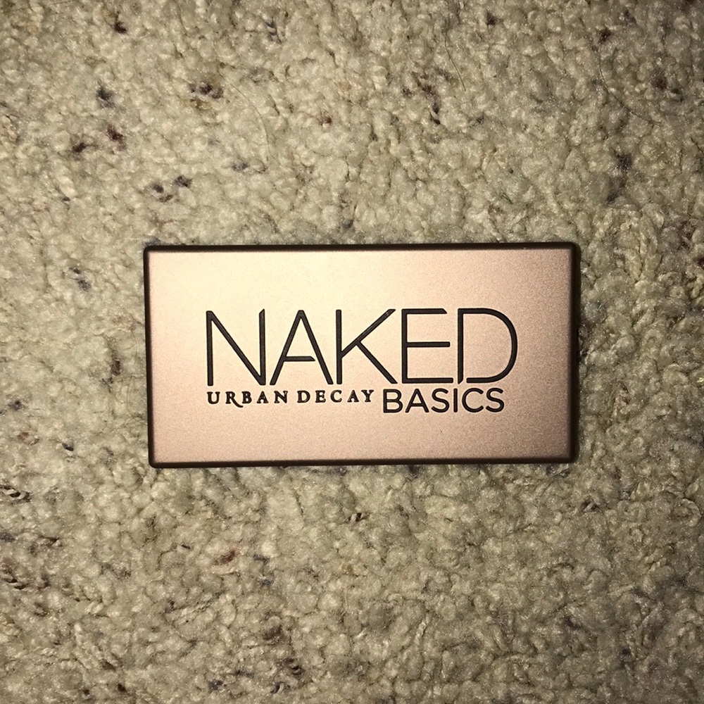 Urban Decay eye shadow pallet